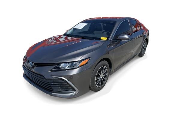 2022 Toyota Camry Hybrid LE