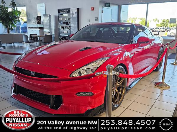 Nissan GT-R with VIN: JN1AR5BF3RM220024