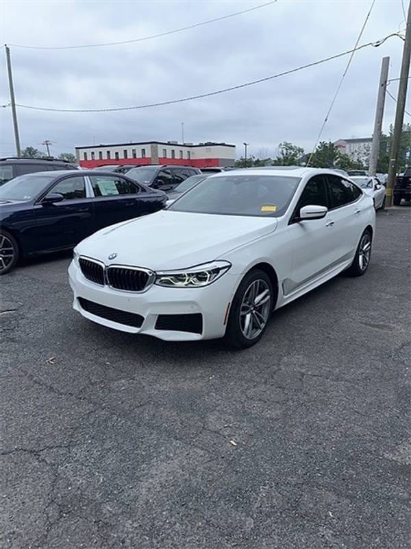 BMW 6 Series Gran Turismo with VIN: WBAJV6C56JBK07642