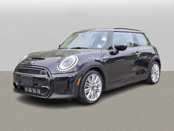 MINI Hardtop 2 Door with VIN: WMW53DH00P2T04093