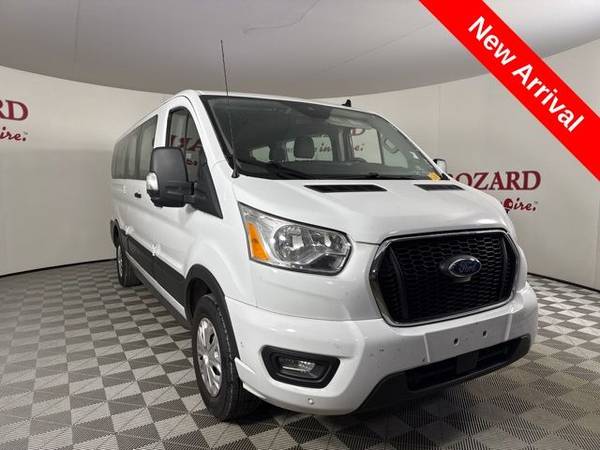 Ford Transit Passenger Van with VIN: 1FBAX2Y83MKA31652
