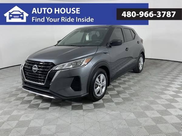 Nissan Kicks with VIN: 3N1CP5BV3NL483236