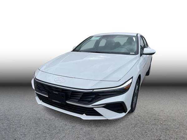 Hyundai Elantra Hybrid with VIN: KMHLM4DJ2SU130574