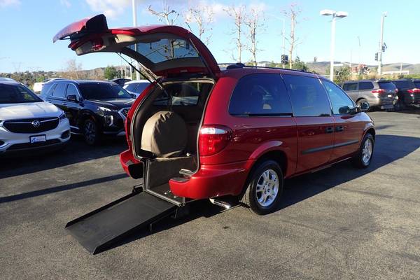 2003 Dodge Grand Caravan SE