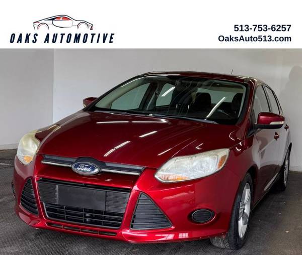 Ford Focus with VIN: 1FADP3F20EL255556