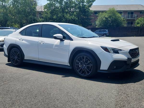 Subaru WRX with VIN: JF1VBAF66P9816840