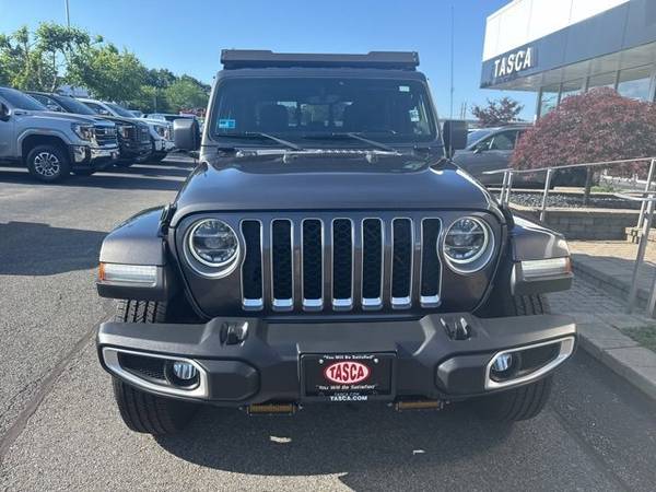 Jeep Gladiator with VIN: 1C6HJTFG7ML524604