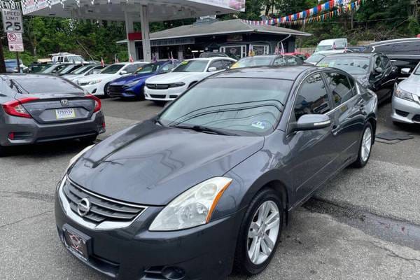 2010 Nissan Altima 3.5 SR