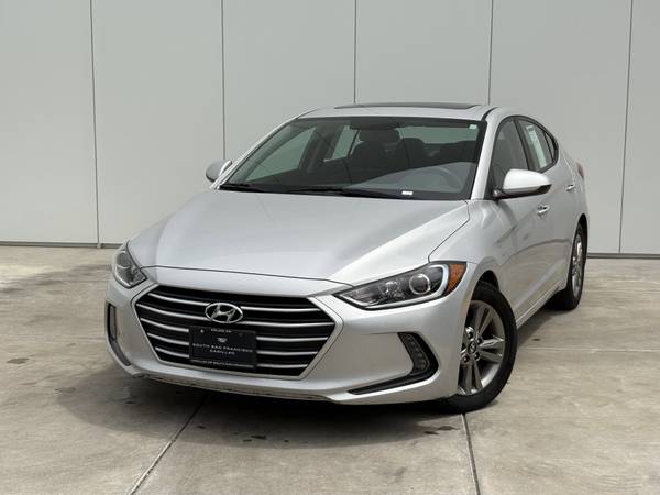 Hyundai Elantra with VIN: 5NPD84LF7JH399818