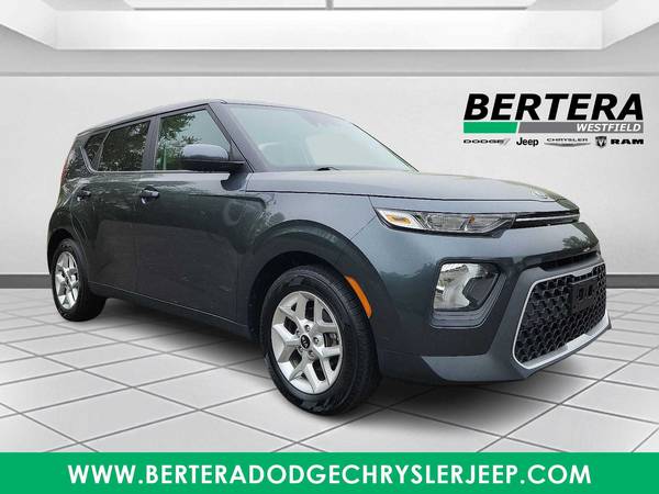 Kia Soul with VIN: KNDJ23AU1M7780797