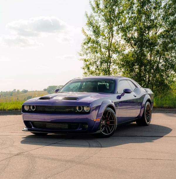 Dodge Challenger with VIN: 2C3CDZL99PH557158