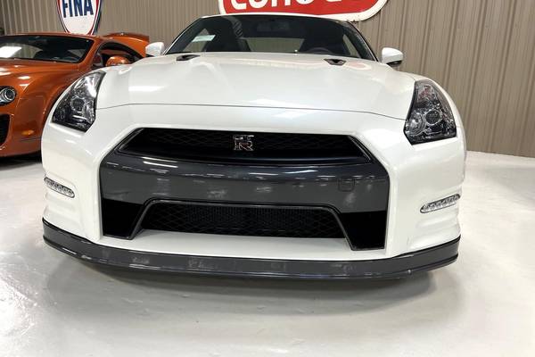 2014 Nissan GT-R Black Edition Coupe