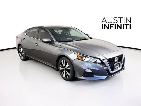 Nissan Altima with VIN: 1N4BL4DV8NN341403