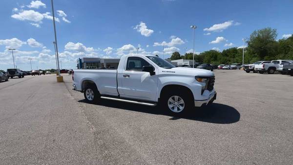 Chevrolet Silverado 1500 with VIN: 3GCNAAED5RG276137