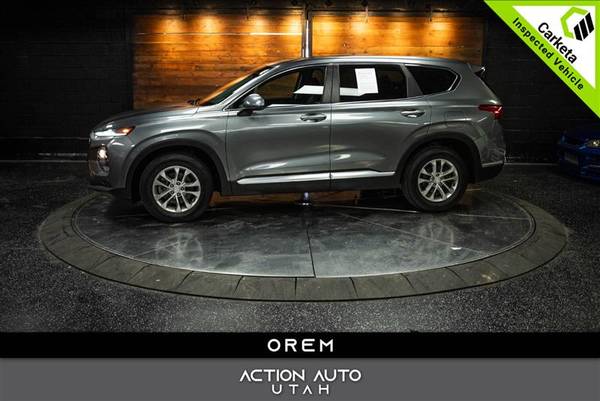Hyundai Santa Fe with VIN: 5NMS23AD7KH026359