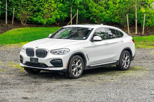 BMW X4 with VIN: 5UX2V1C08M9G92068