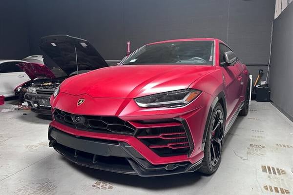 2021 Lamborghini Urus Base