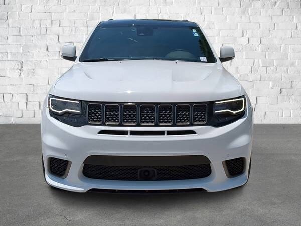 Jeep Grand Cherokee with VIN: 1C4RJFN97LC407413