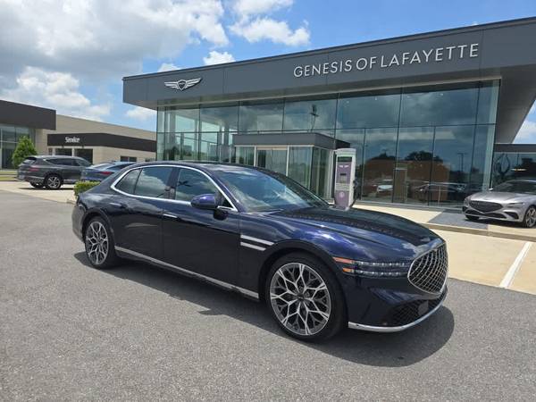 Genesis G90 with VIN: KMTFC4SD7PU030304