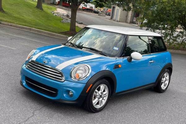 2013 MINI Cooper Base Hatchback