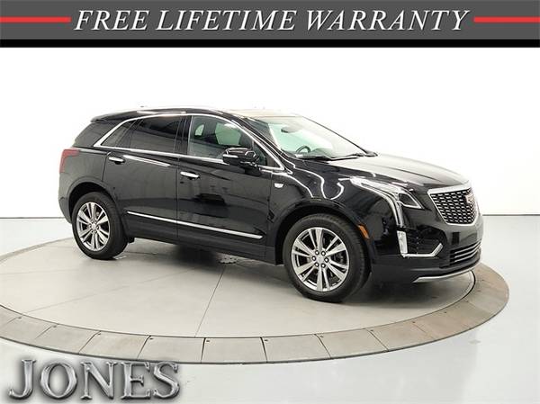 Cadillac XT5 with VIN: 1GYKNDRS6RZ716829