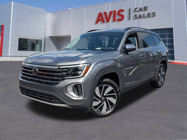 Volkswagen Atlas with VIN: 1V2WR2CA5RC570067