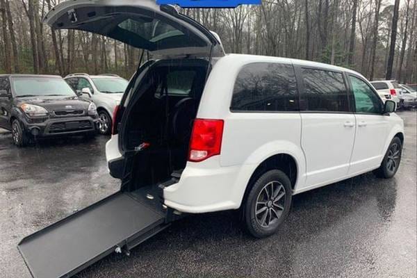 2015 Chrysler Town and Country Touring