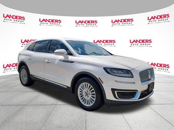 Lincoln Nautilus with VIN: 2LMPJ8J9XKBL56139