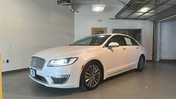 Lincoln MKZ with VIN: 3LN6L5D94HR621885