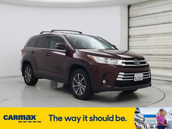 Toyota Highlander with VIN: 5TDJZRFH4KS985849