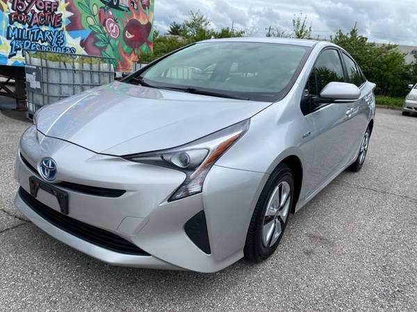 Toyota Prius with VIN: JTDKARFU8G3015259