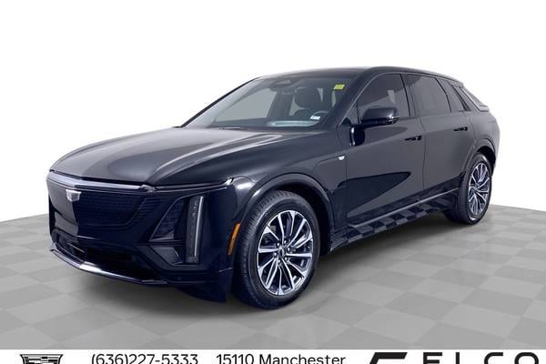 2024 Cadillac LYRIQ Sport 2