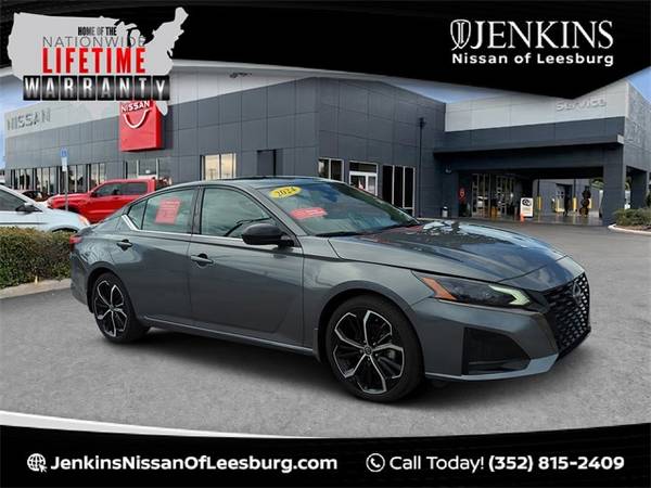 Nissan Altima with VIN: 1N4BL4CV0RN402203