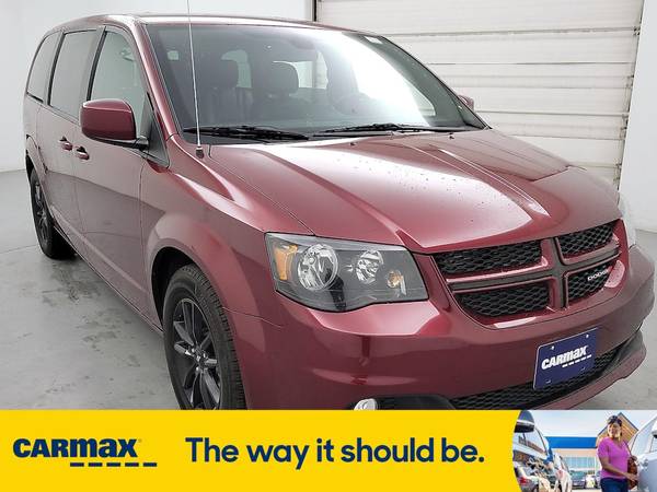 Dodge Grand Caravan with VIN: 2C4RDGEG1LR200213