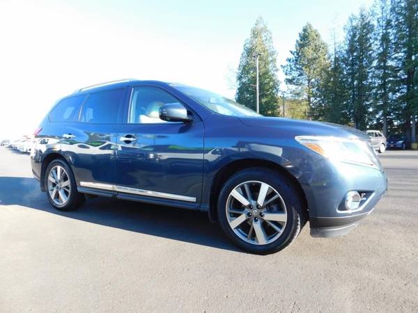 Nissan Pathfinder with VIN: 5N1AR2MM6EC670723
