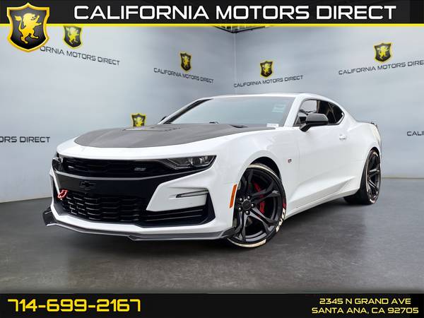 Chevrolet Camaro with VIN: 1G1FE1R78K0140763