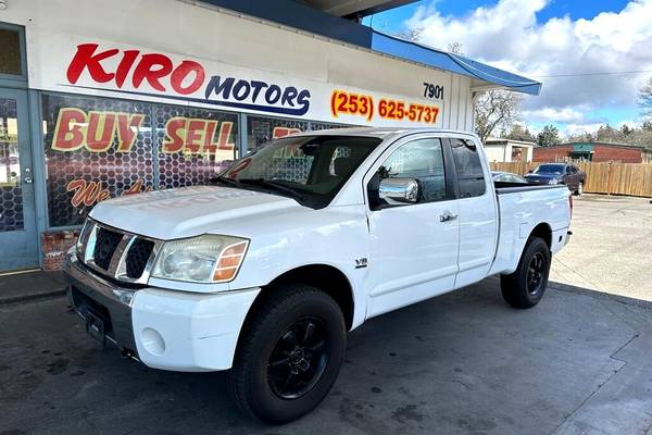 2004 Nissan Titan LE  King Cab