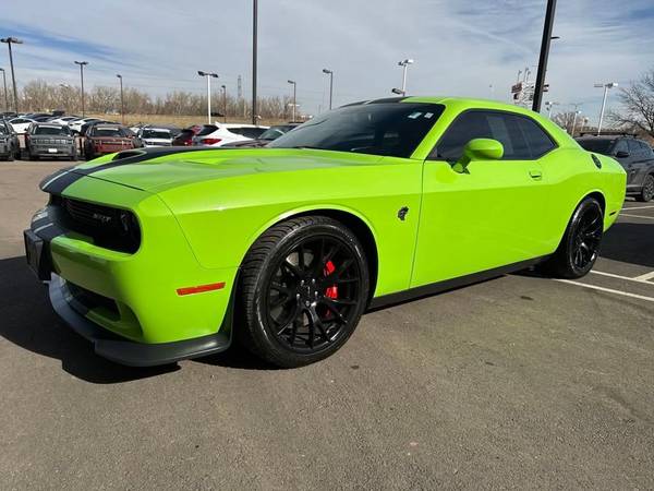 Dodge Challenger with VIN: 2C3CDZC90FH854771