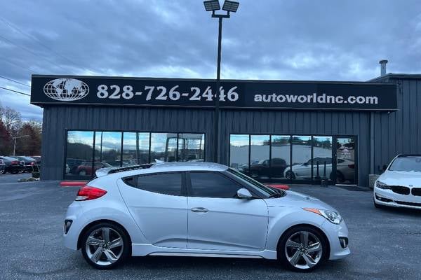 2013 Hyundai Veloster Turbo Hatchback