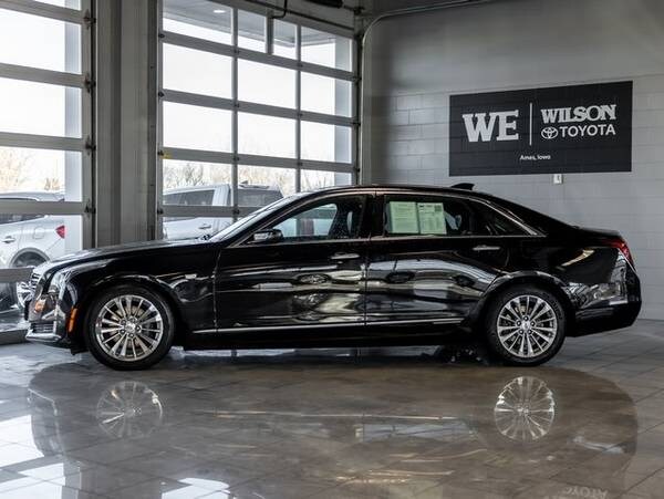 Cadillac CT6 with VIN: LREKK5RX6JA011579