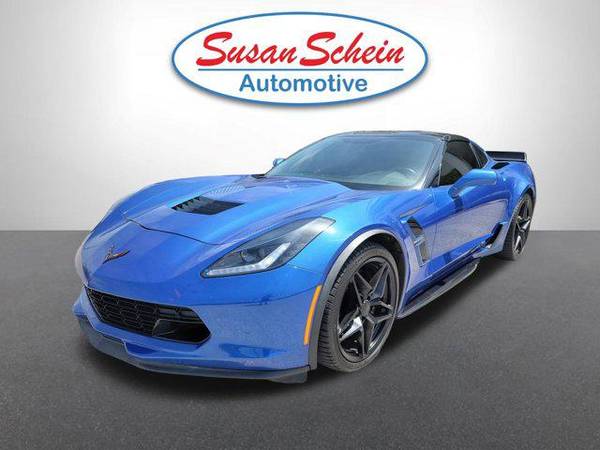 Chevrolet Corvette with VIN: 1G1YW2D77K5110935