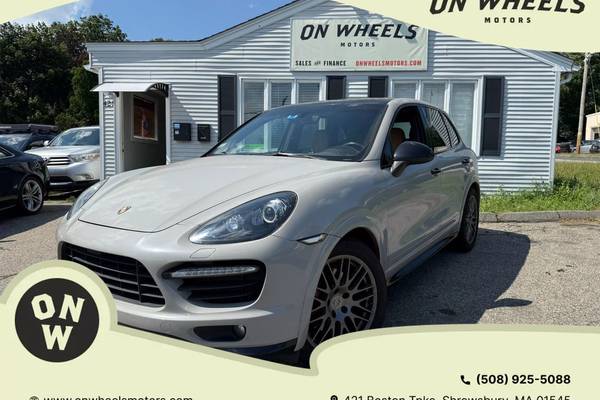 2014 Porsche Cayenne GTS