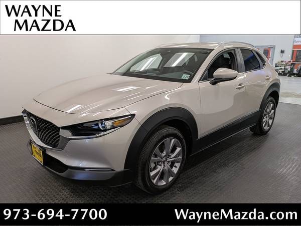 Mazda CX-30 with VIN: 3MVDMBBL2NM425909
