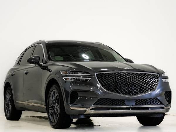 Genesis GV70 with VIN: KMUMADTB7NU075830