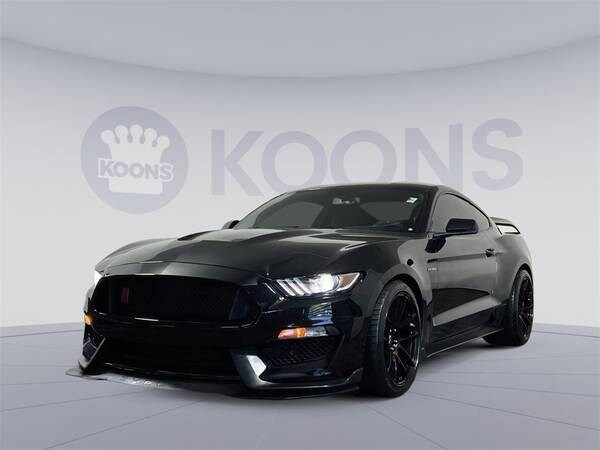 Ford Shelby GT350 with VIN: 1FA6P8JZ3K5551259