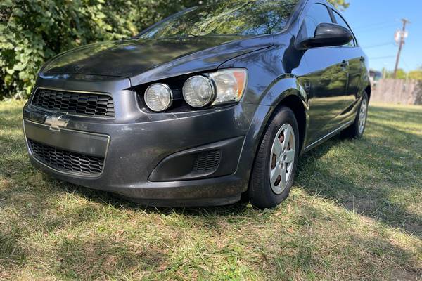 2013 Chevrolet Sonic LS