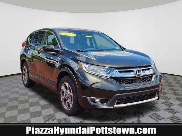 Honda CR-V with VIN: 2HKRW2H83HH618245