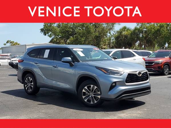 Toyota Highlander with VIN: 5TDGZRAH6MS089072