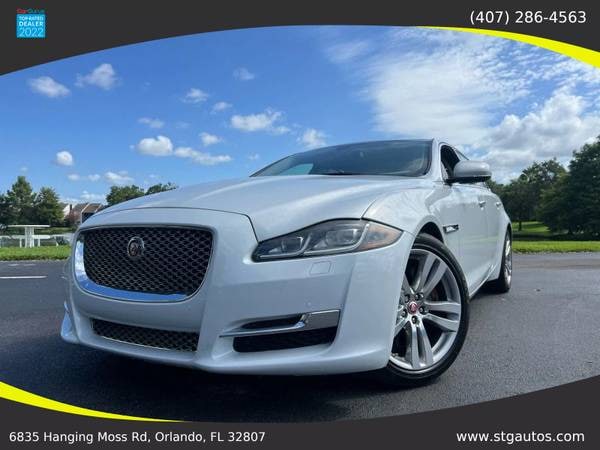 Jaguar XJ with VIN: SAJWA2G71G8V98876