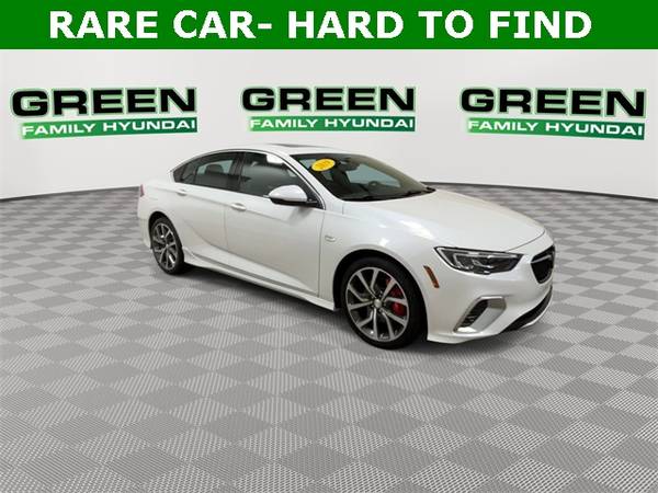 Buick Regal Sportback with VIN: W04GS6SS5K1076749